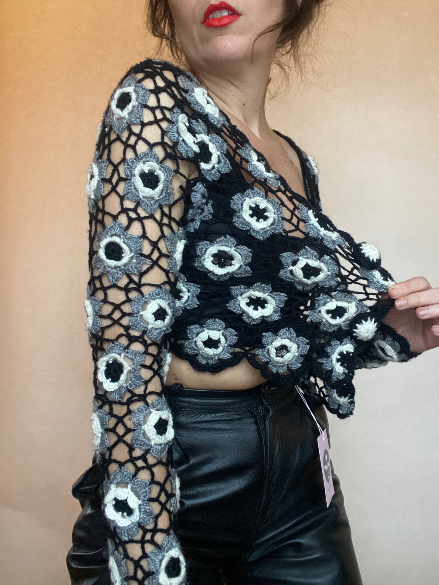 Cardigan floreale traforato