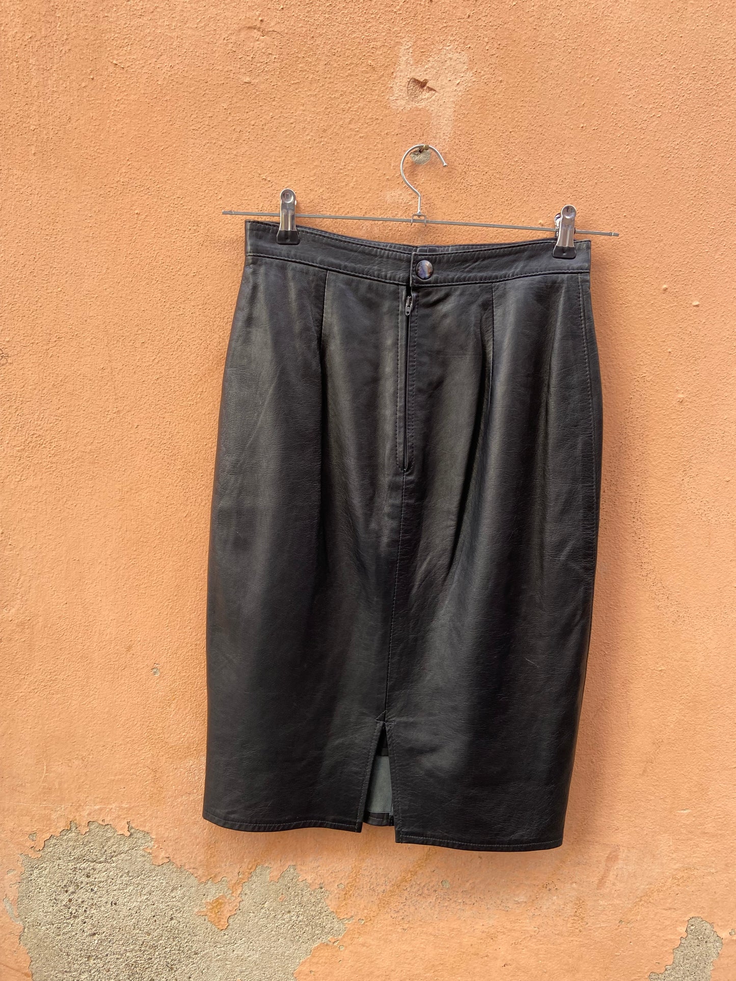 Midi skirt in pelle