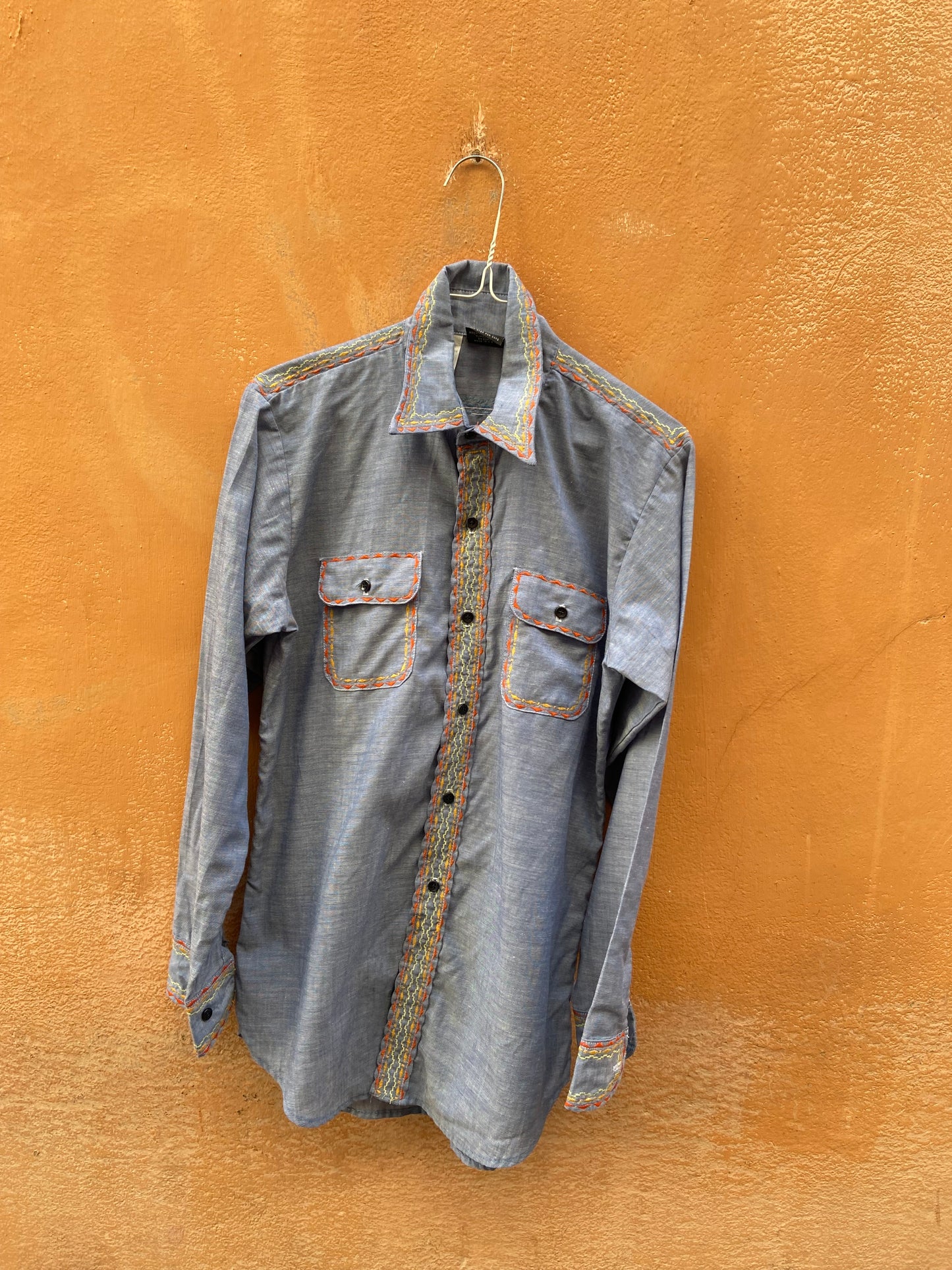 Camicia jeans impunture