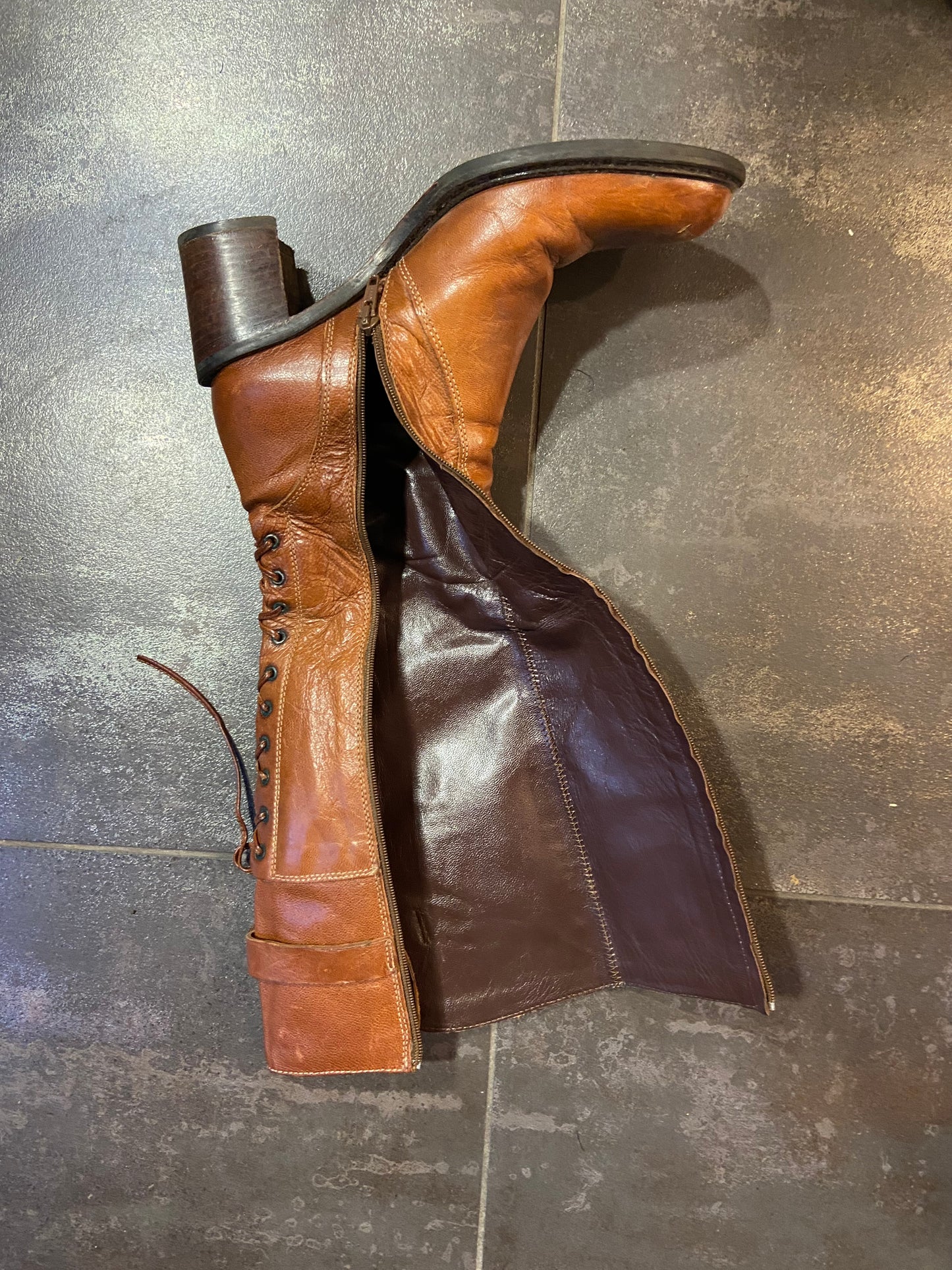 Stivale stringato 37