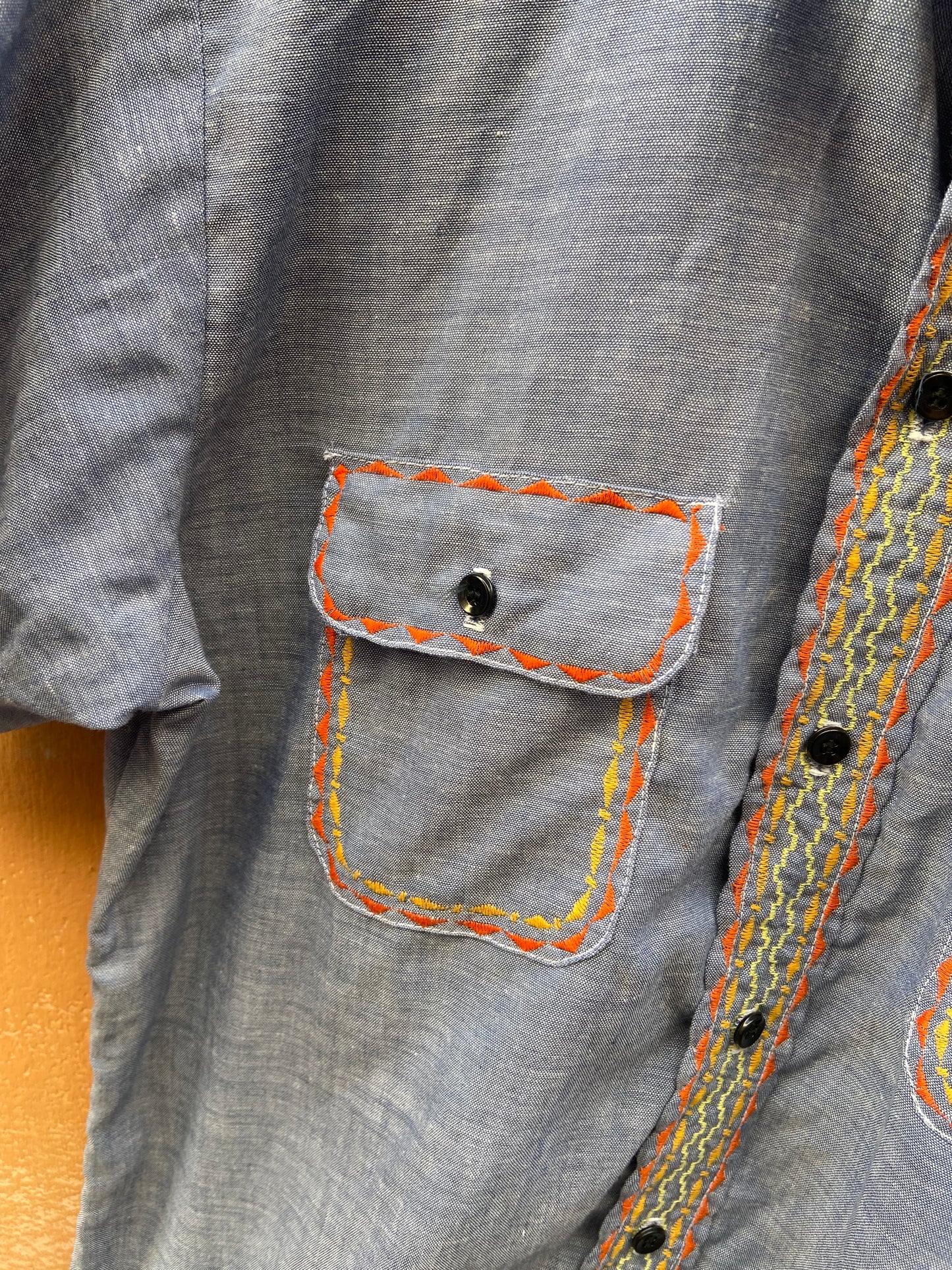 Camicia jeans impunture