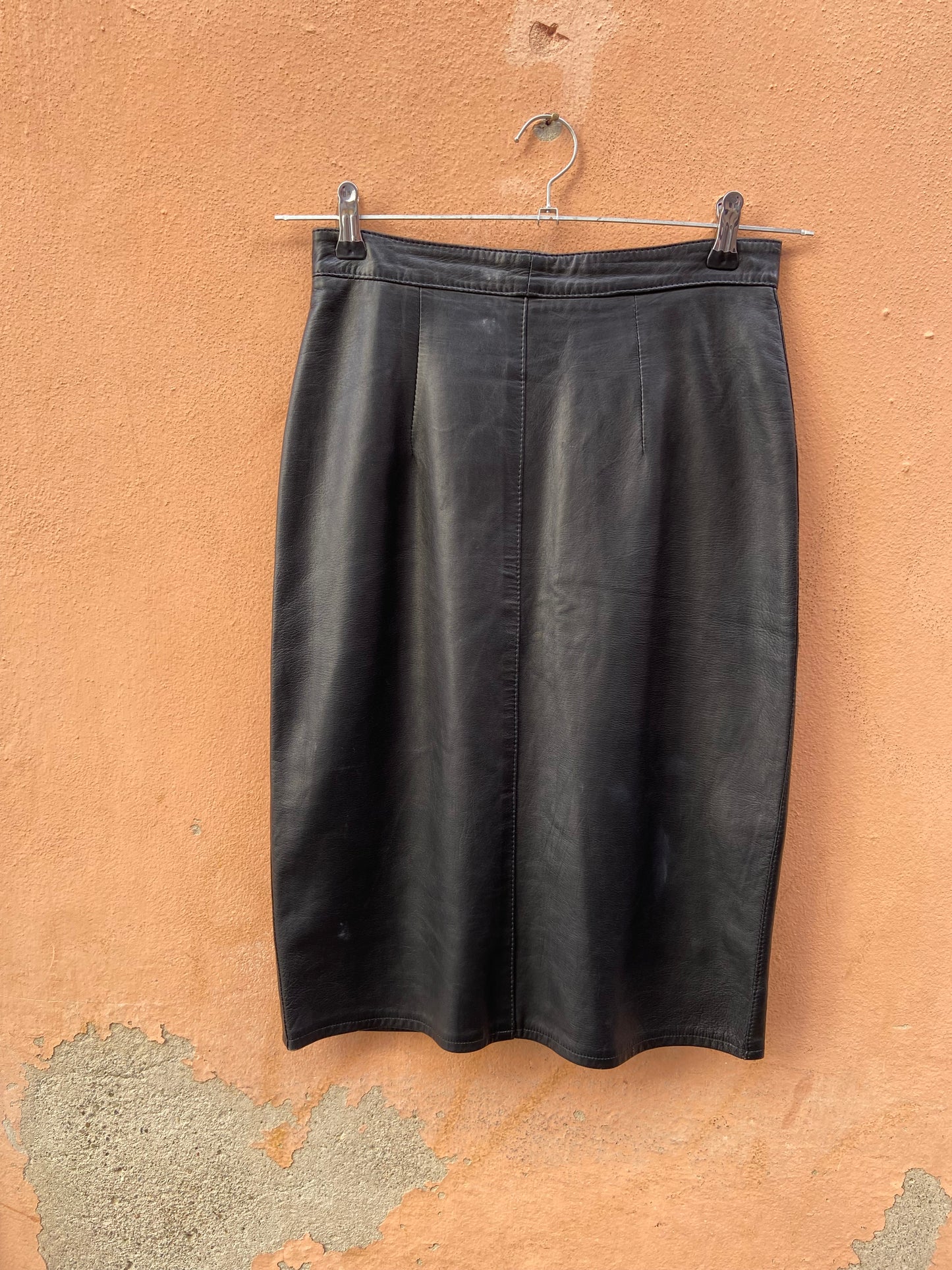 Midi skirt in pelle
