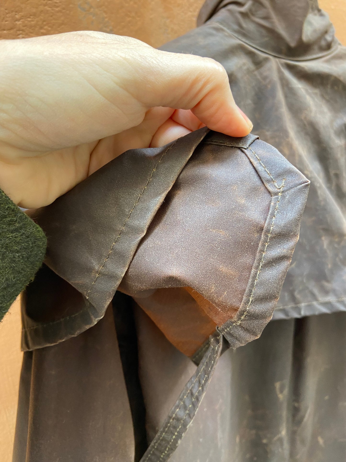 Impermeabile con mantella