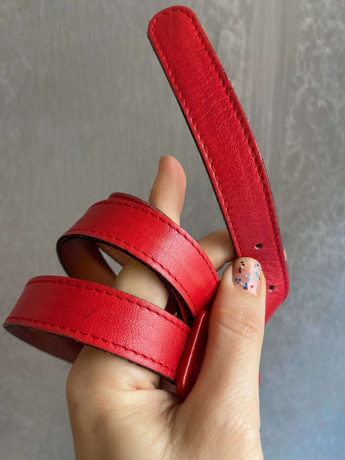 Anni 70, cinturina rossa