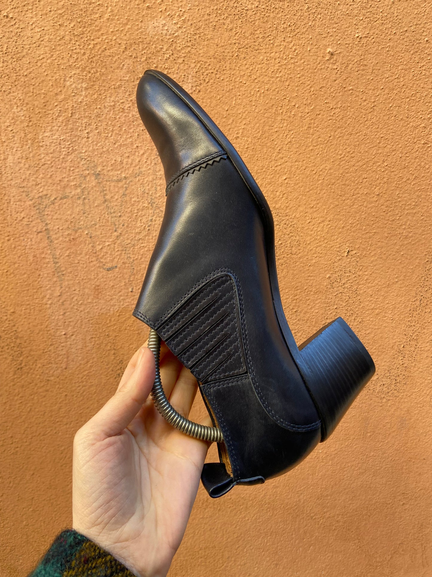 Tronchetti calzoleria parmense 40