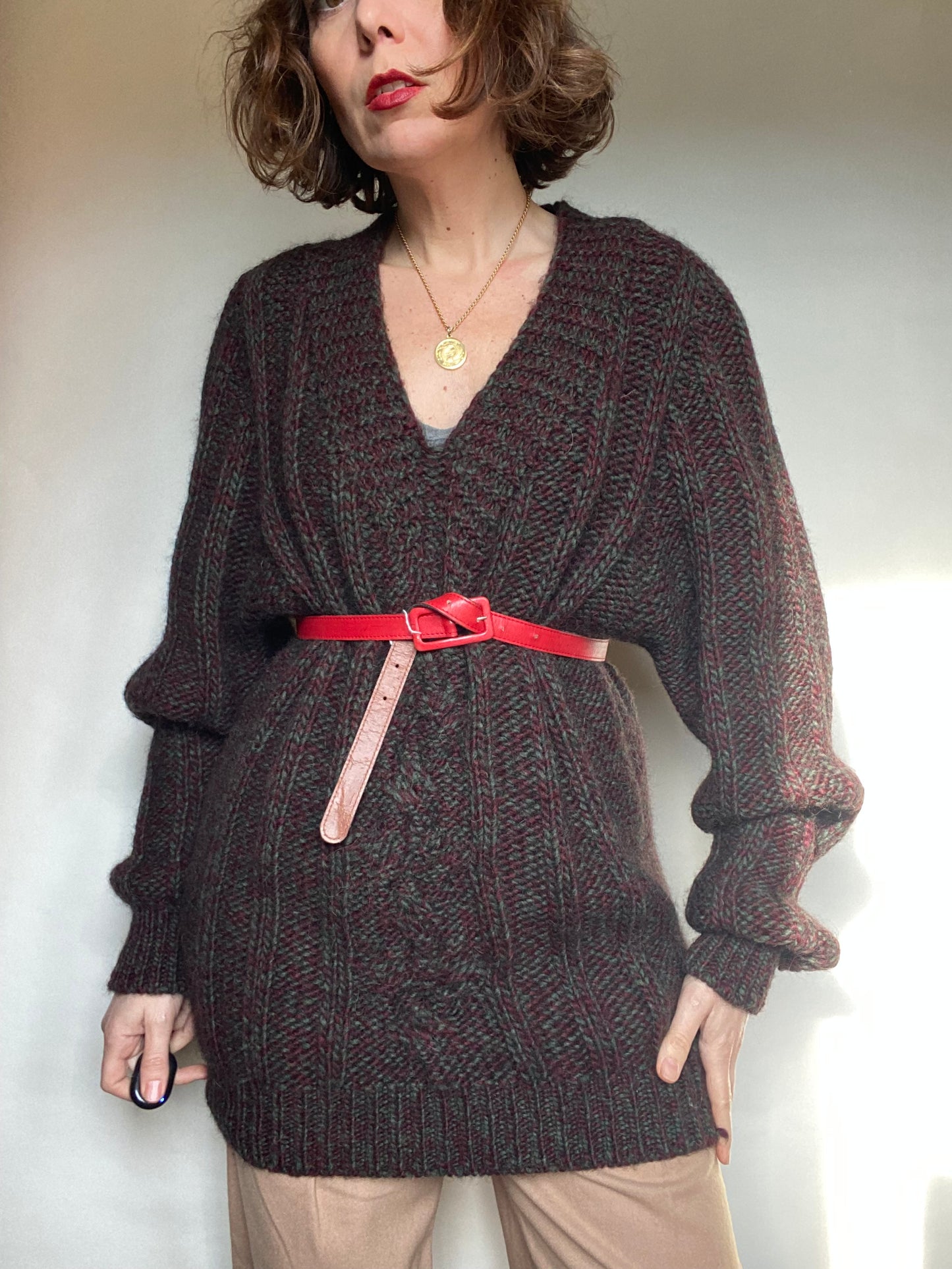Maglione handmade scollo a V
