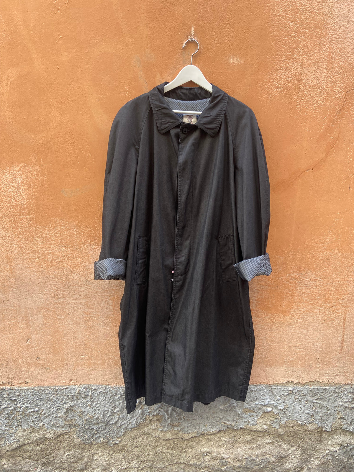 Trench antracite oversize
