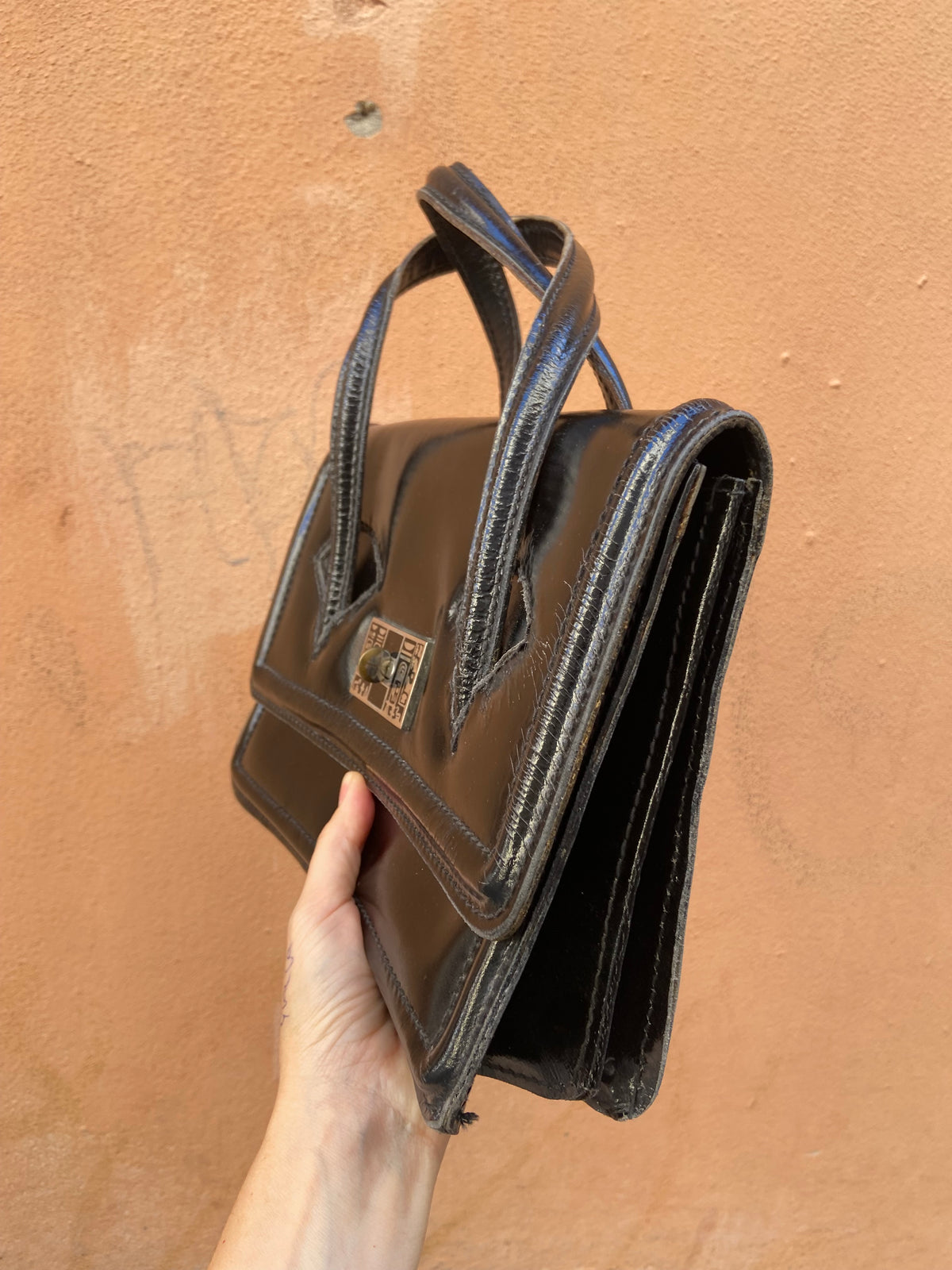 Borsetta vintage vernice