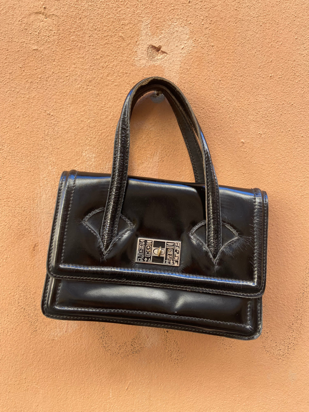 Borsetta vintage vernice