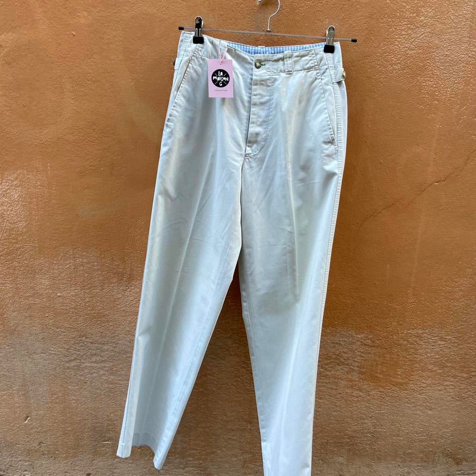 Pantalone chiaro maschile