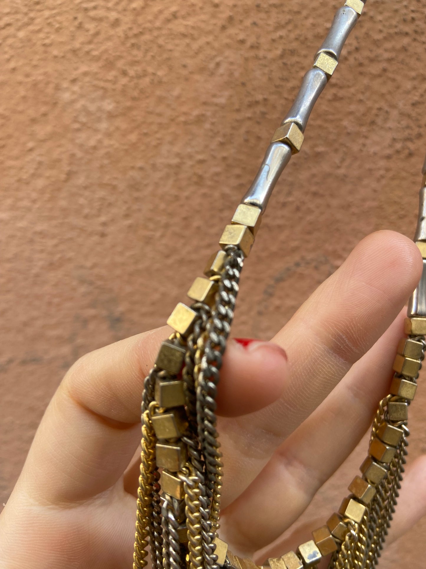 Collana cascata