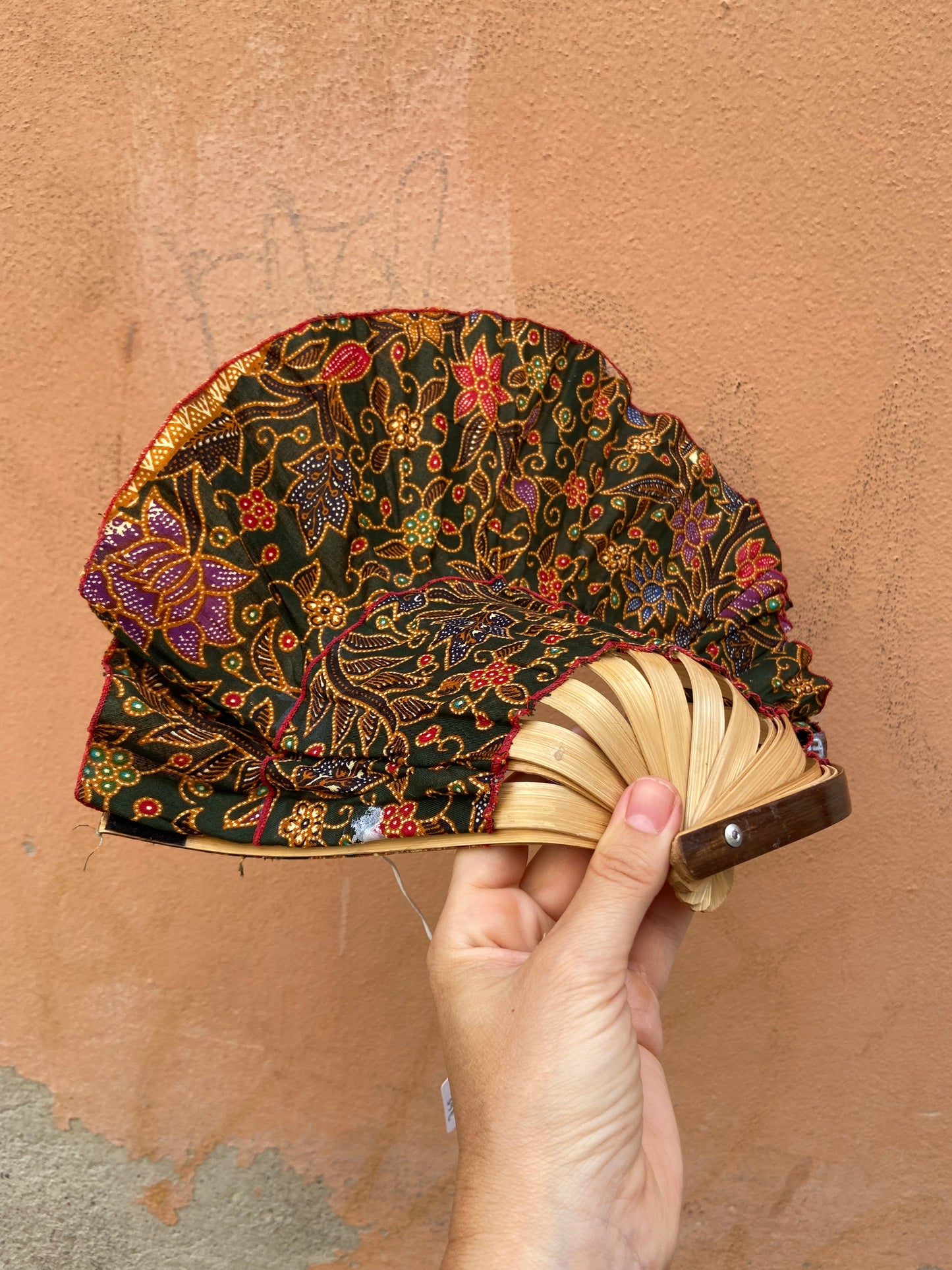 Cappello ventaglio in bambù