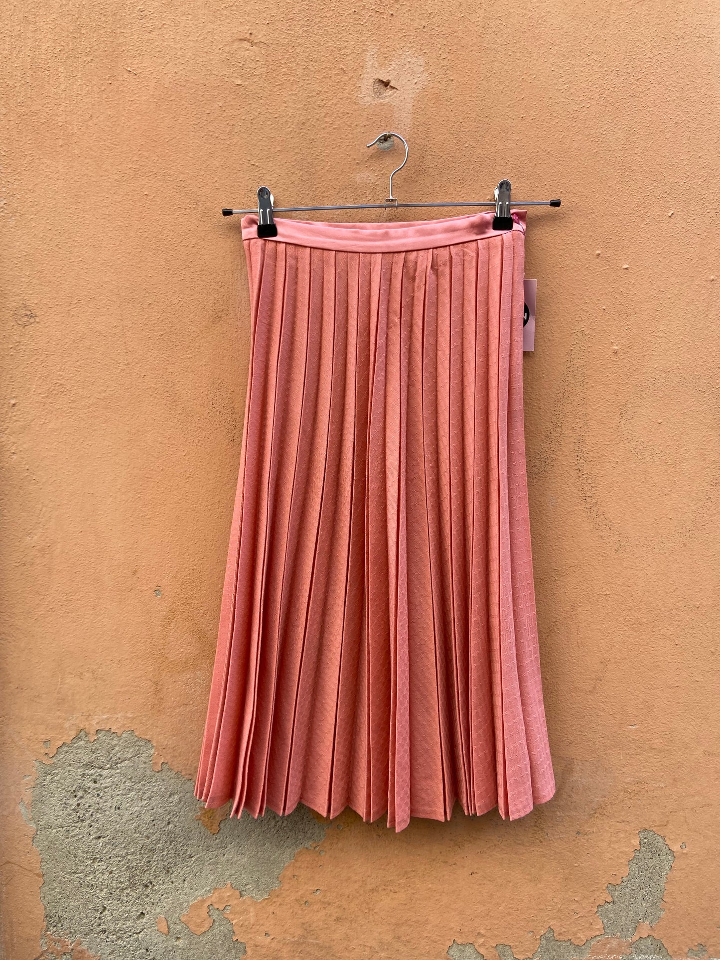 Gonna ruota rosa