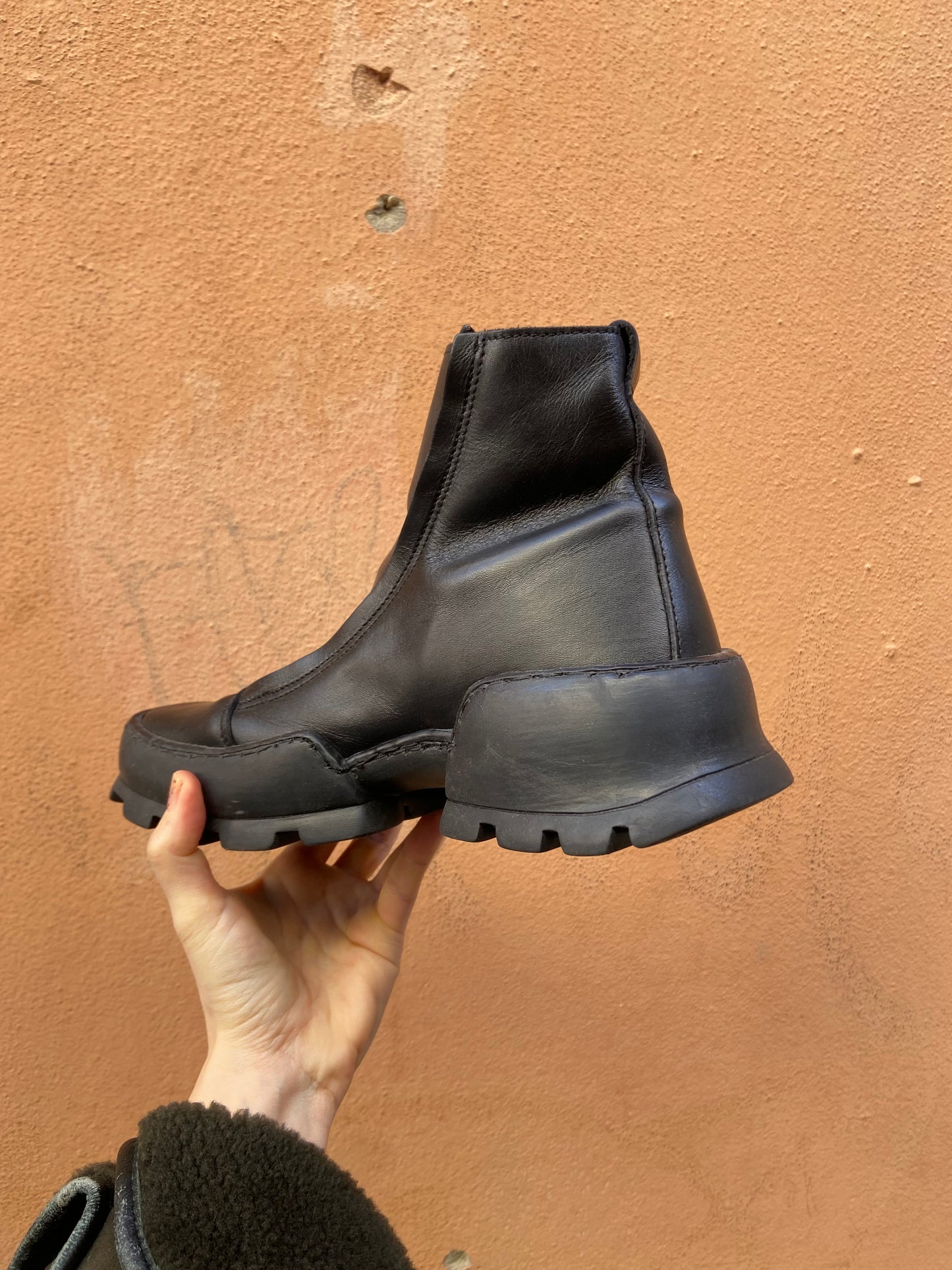 Stivaletto avangarde y2k