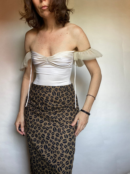 Costume con maniche tulle