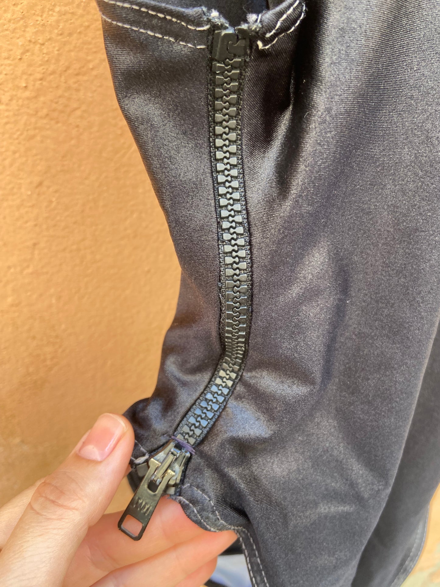 Costume cerniera