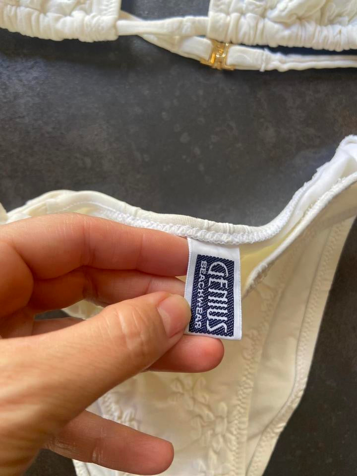 Bikini bianco 90s