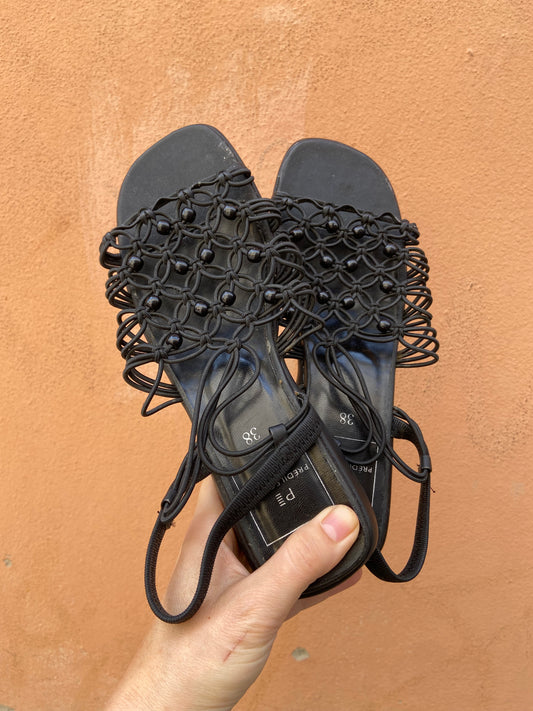 Sandali elastici 38