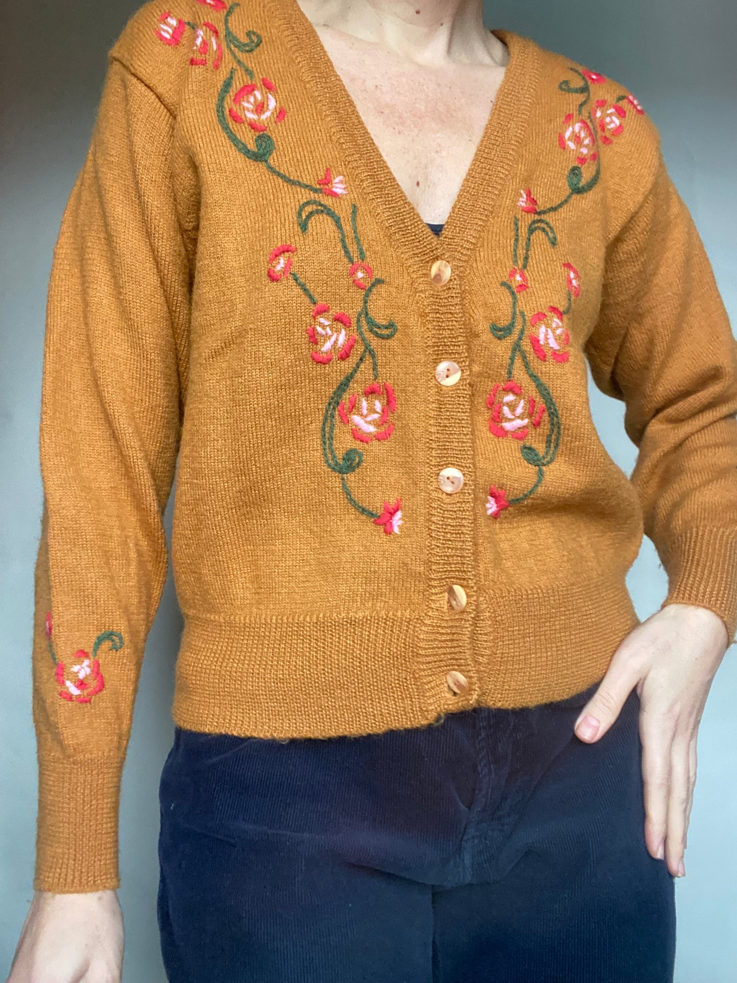 Cardigan senape floreale