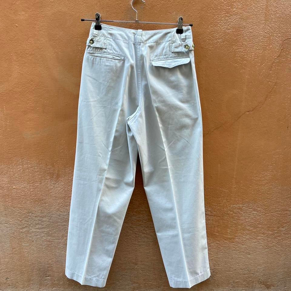 Pantalone chiaro maschile