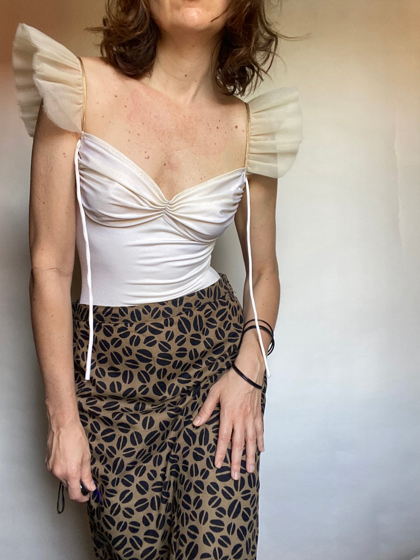 Costume con maniche tulle