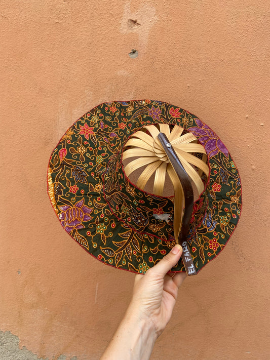 Cappello ventaglio in bambù